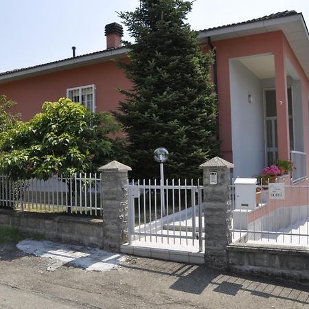 La Casa Dei Nonni Bed & Breakfast Felegara Exterior foto